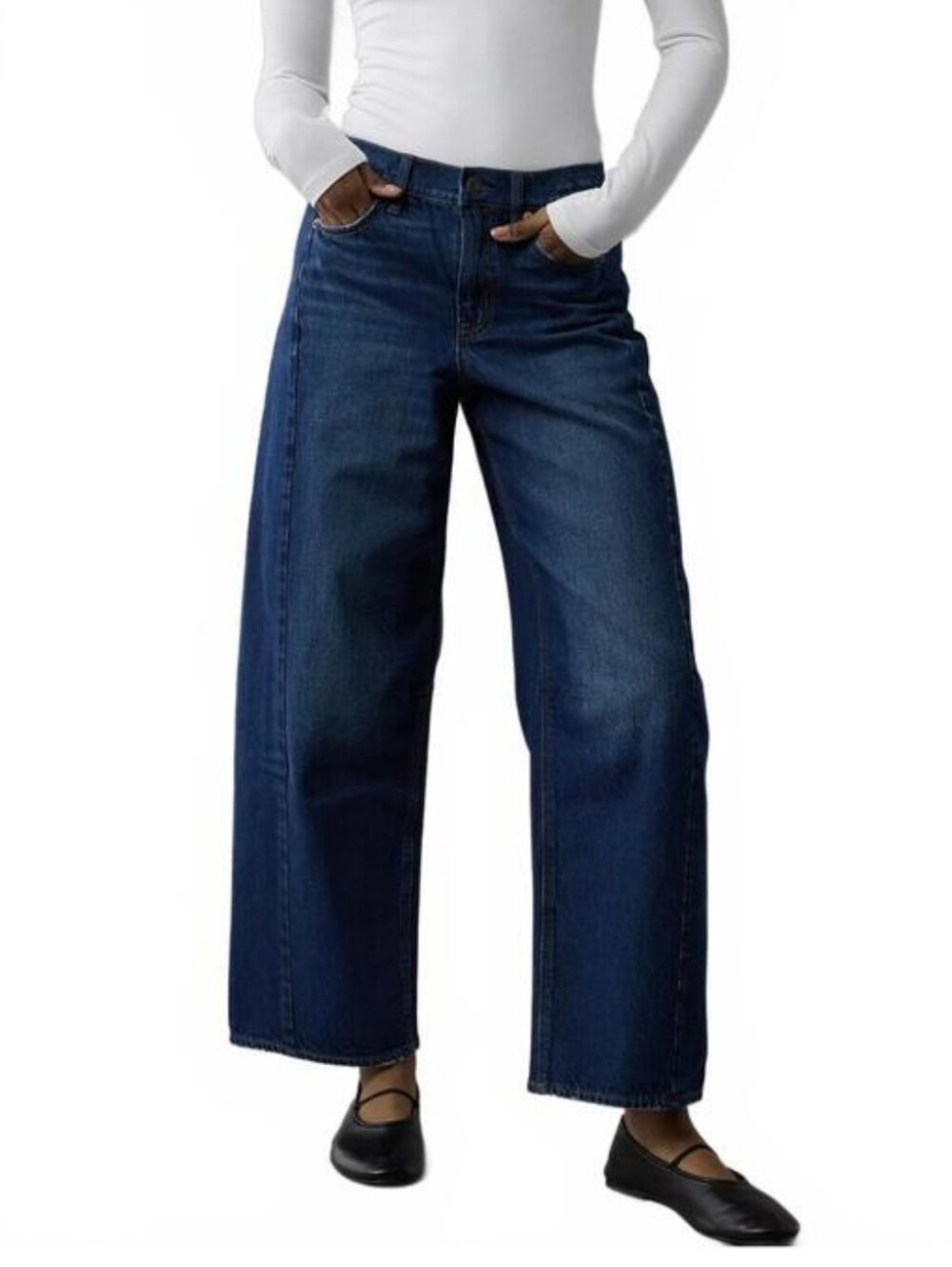 AE Dreamy Drape Strigid Barrel Jean NWT - Size 000
